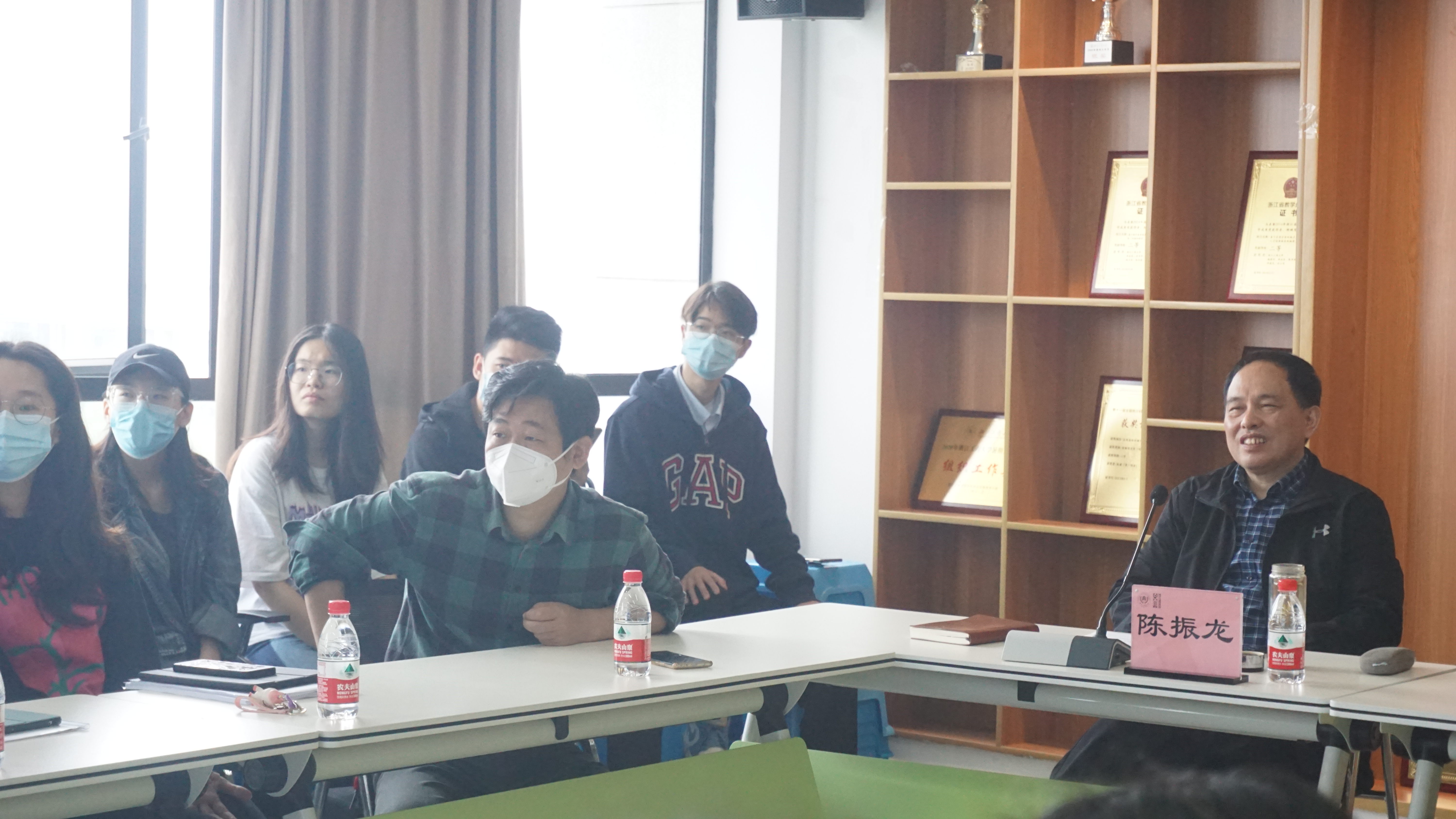 陈院长与明教授3.jpg 陈院长与明教授3.jpg